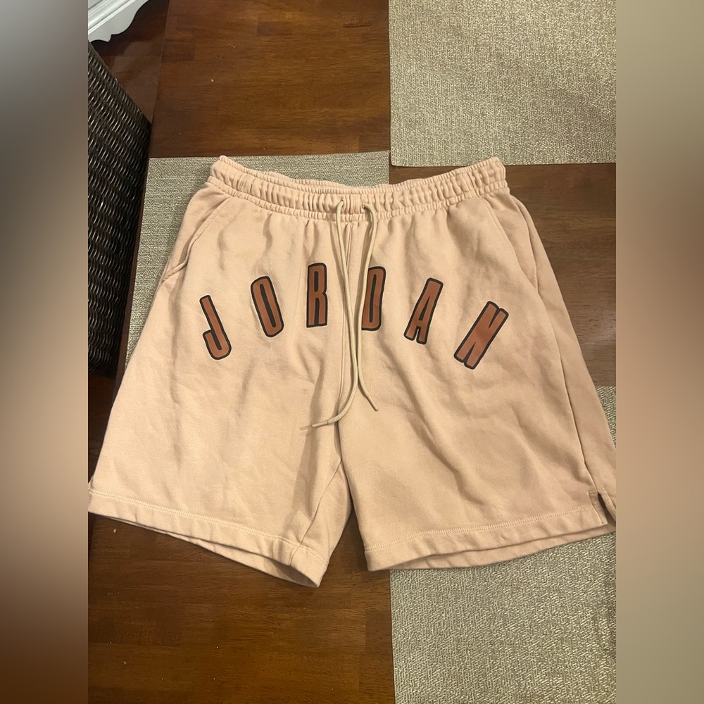 Men’s Jordan shorts.‎